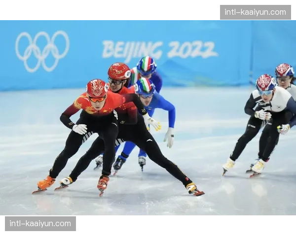 加拿大短道混合接力获银 北美队伍团队协作战术展现新高度